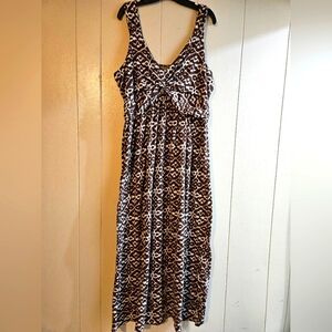 Miss Tina by Tina Knowles Brown and White Patterned Maxi Dress - Size XL